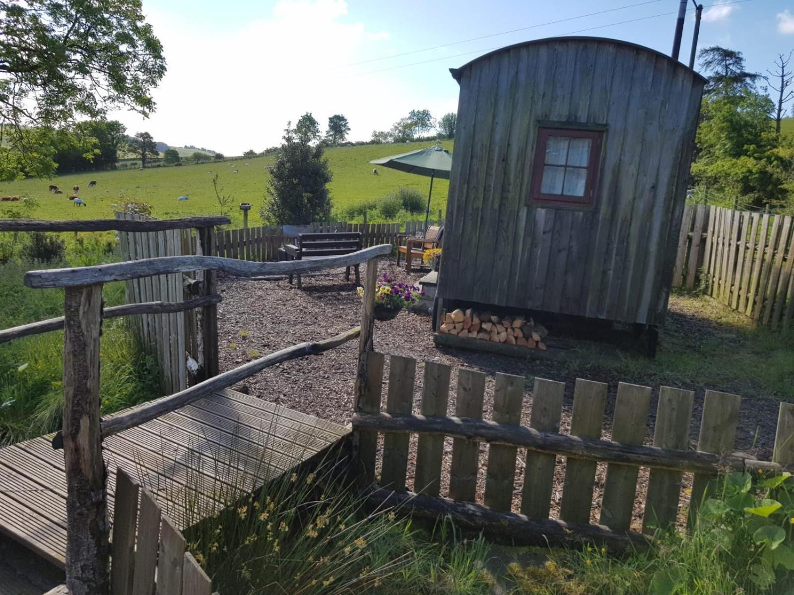 Eco Accommodation Cornflower Craven Arms Exterior photo